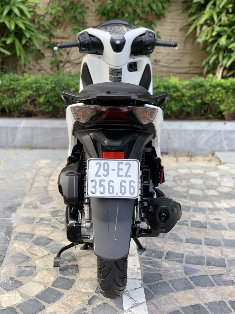 Cần bán Siêu phẩm SH Việt 150 ABS 2018 màu Trắng - Biển Vip