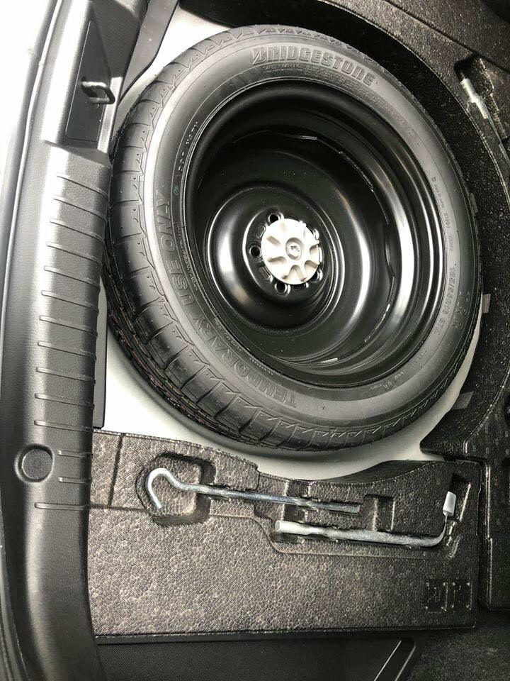 Gia đình cần bán xe Mazda 6