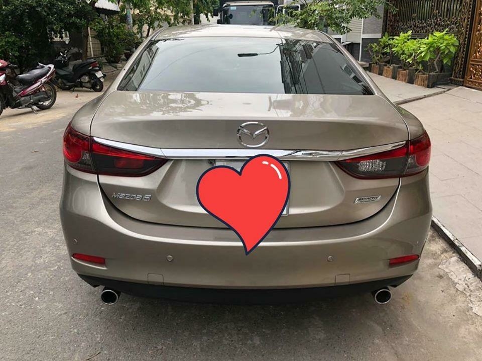 Gia đình cần bán xe Mazda 6