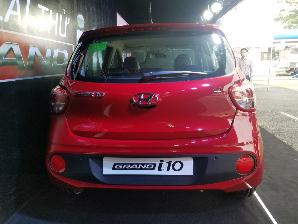 Hyundai i10 1.2 Hatchback Số Tự Động