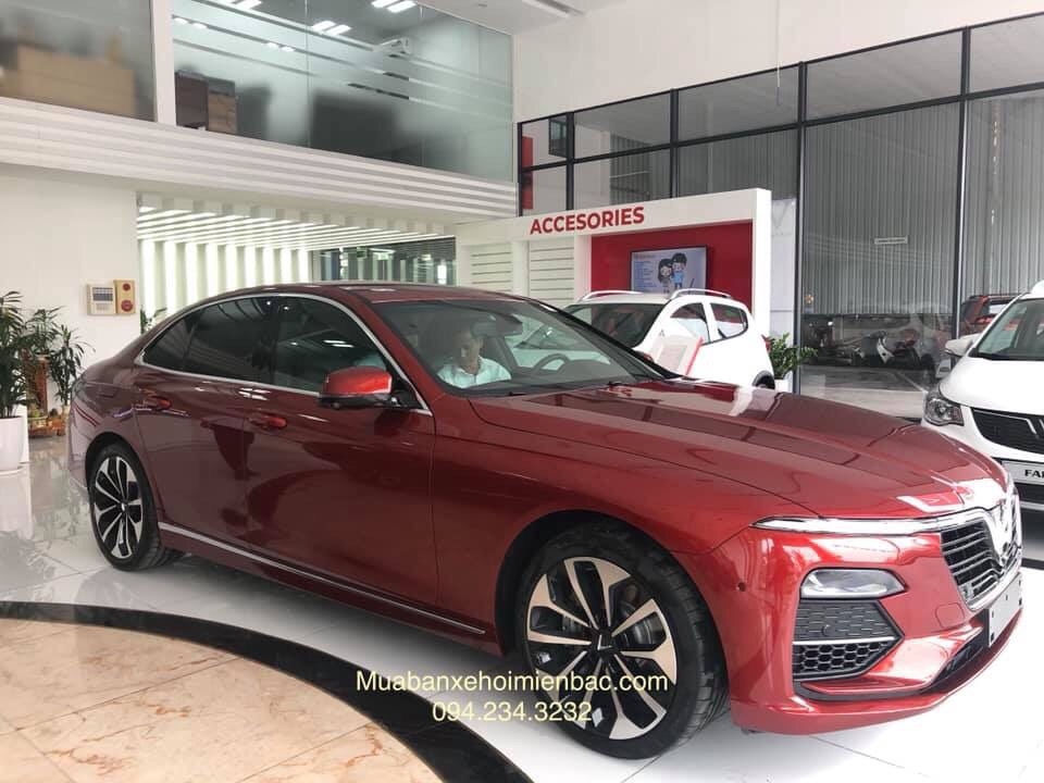 Bán xe VinFast Lux A2.0 mới 100%, chỉ cần 350tr bạn đã có xe để đi, hãy gọi ngay 0947414444 để được tư vấn.
