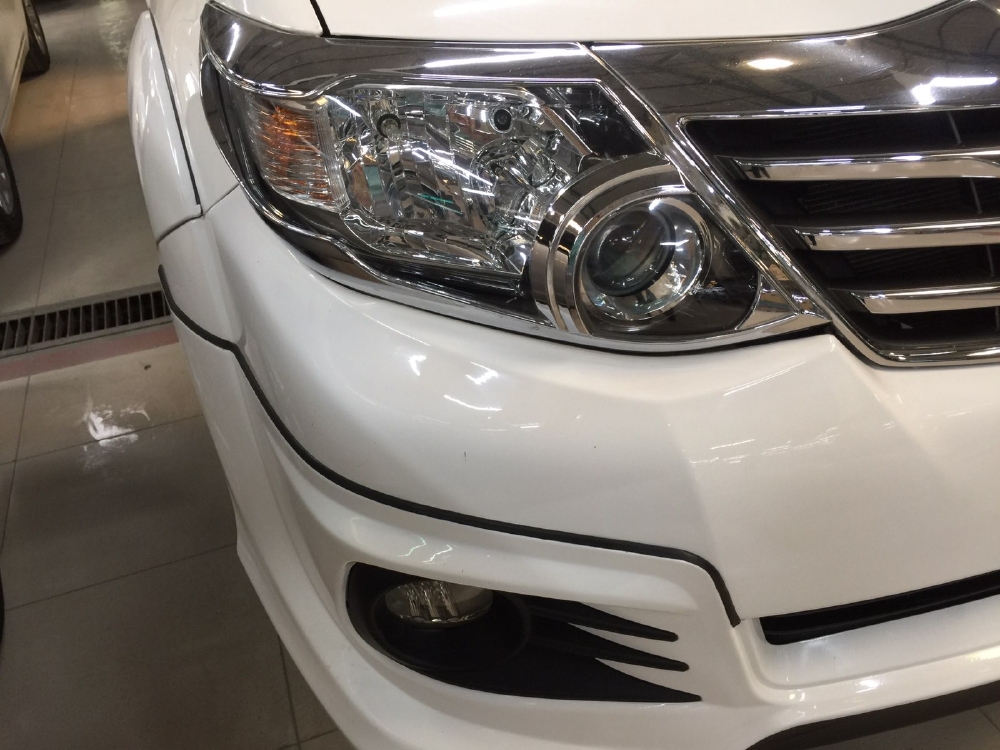 Bán Fortuner máy xăng sx 2016.Xe bán tại hãng