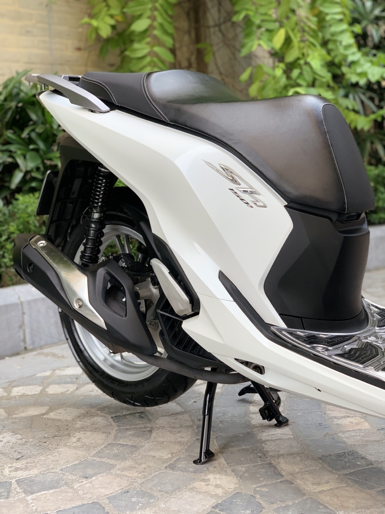 Cần bán SH Việt 150 CBS 2017 màu Trắng - Biển số năm sinh cực Vip