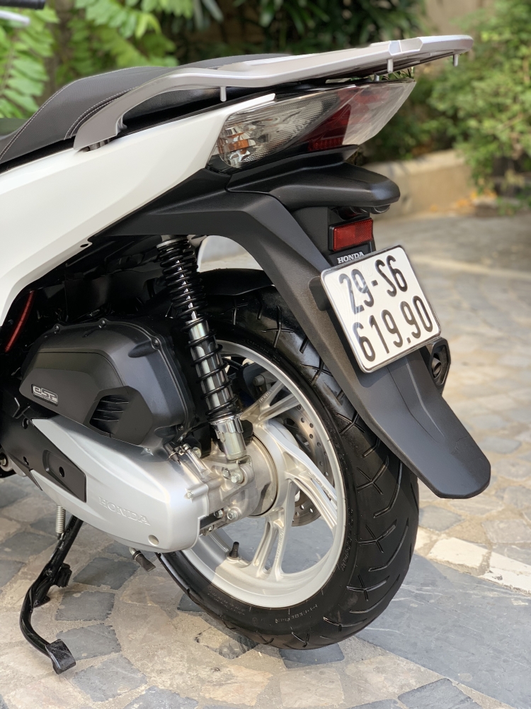 Cần bán SH Việt 150 CBS 2017 màu Trắng - Biển số năm sinh cực Vip