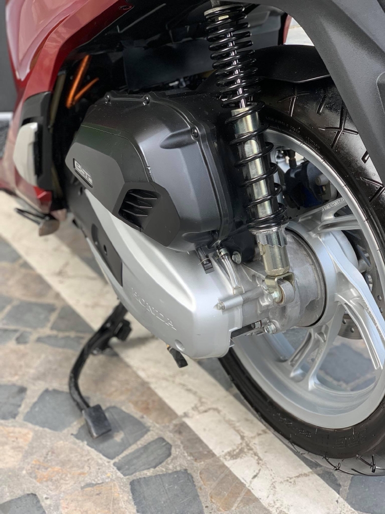 Cần bán SH Việt 150 ABS 12/2018 màu Đỏ đẹp miễn chê