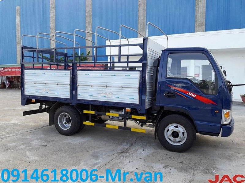 Bán xe tải 2T4 máy ISUZU, thùng dài 4m3, giá cực tốt