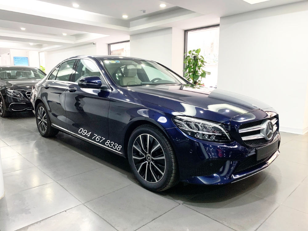 Cần bán Mercedes C200 2019 màu Xanh chính chủ biển đẹp