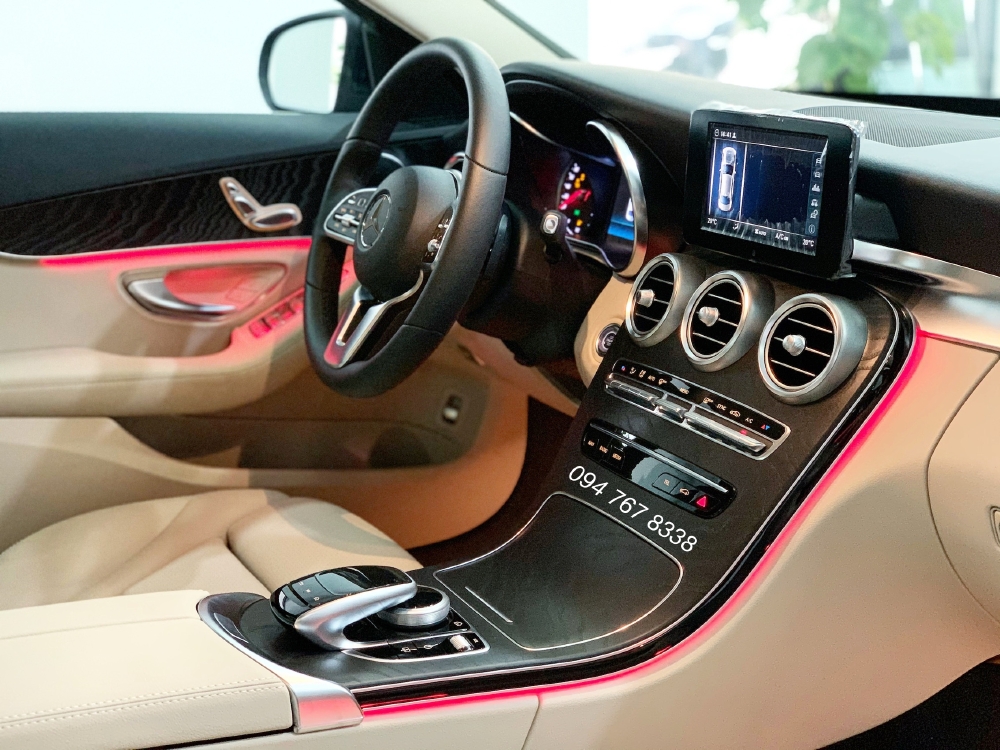 Cần bán Mercedes C200 2019 màu Xanh chính chủ biển đẹp