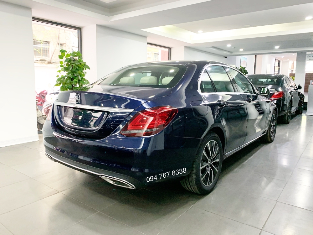 Cần bán Mercedes C200 2019 màu Xanh chính chủ biển đẹp