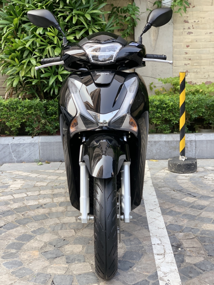 Cần bán SH Việt 150 ABS 2018 màu Đen đẹp quá