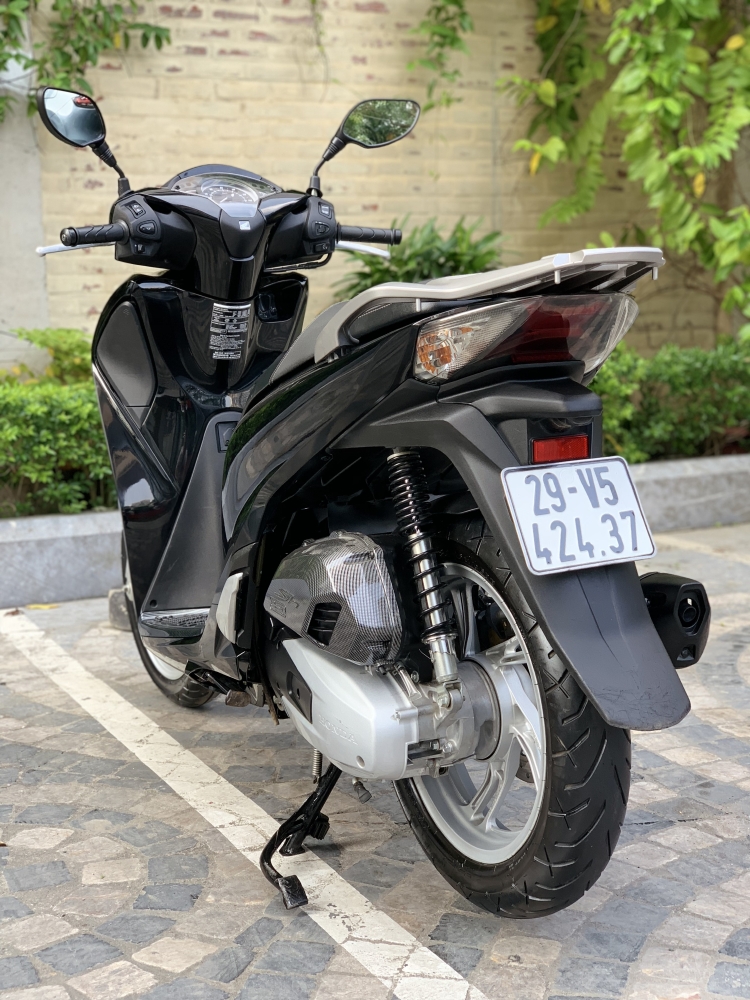 Cần bán SH Việt 150 ABS 2018 màu Đen đẹp quá