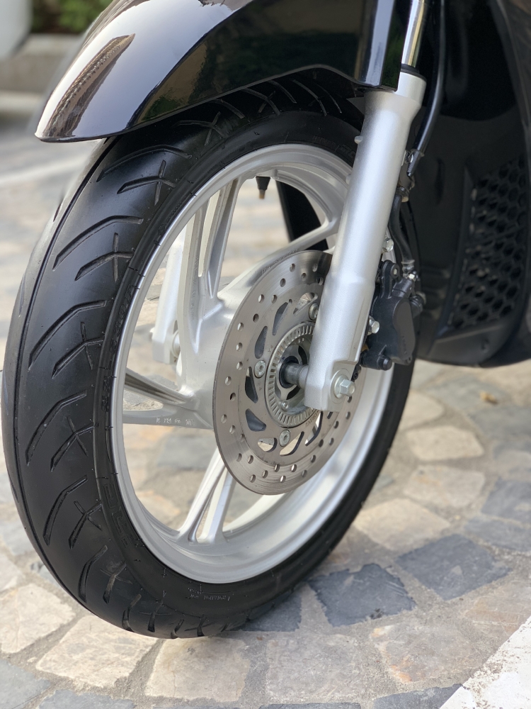 Cần bán SH Việt 150 ABS 2018 màu Đen đẹp quá