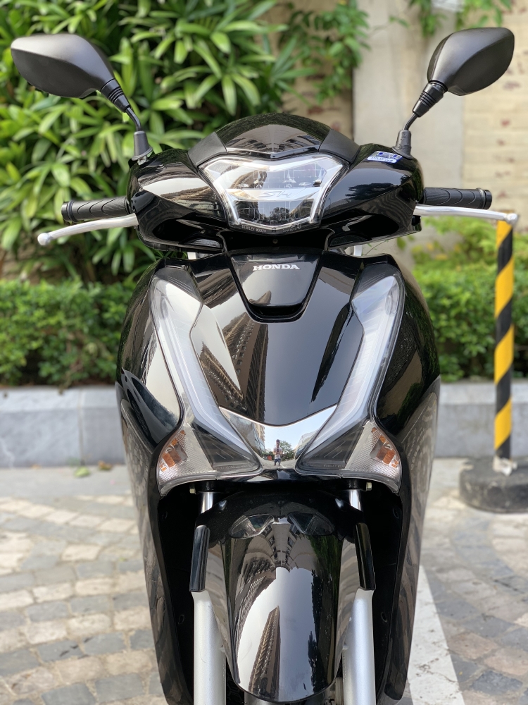 Cần bán SH Việt 150 ABS 2018 màu Đen đẹp quá