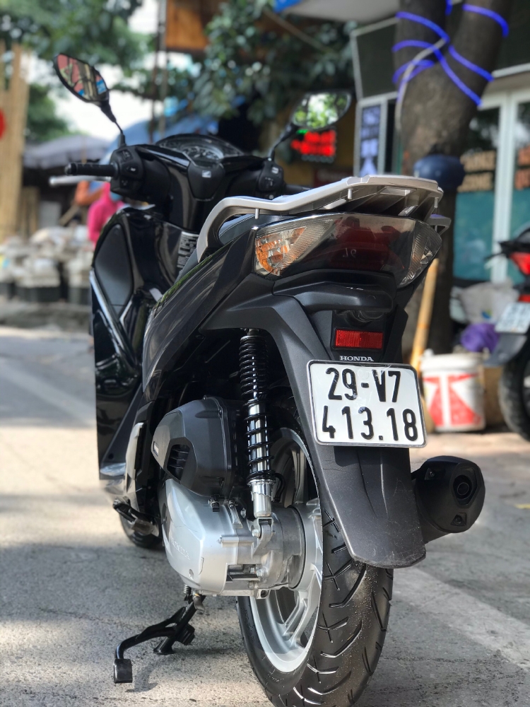 Cần bán SH Việt 150 ABS cuối 2018 màu Đen biển Vip