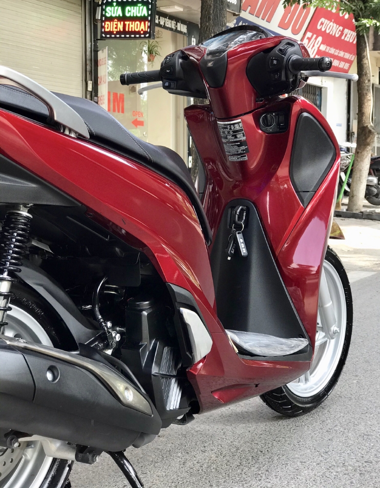 Cần bán SH Việt 125 CBS 2018 màu Đỏ cực mới