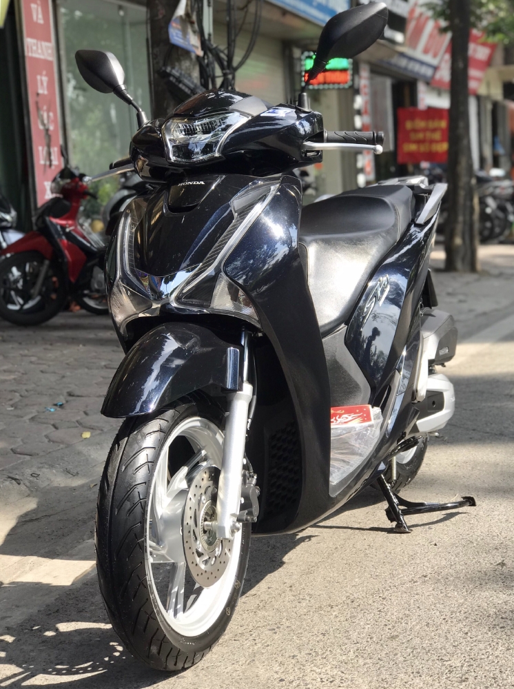 Cần bán SH Việt 150 ABS cuối 2018 màu Đen biển Vip