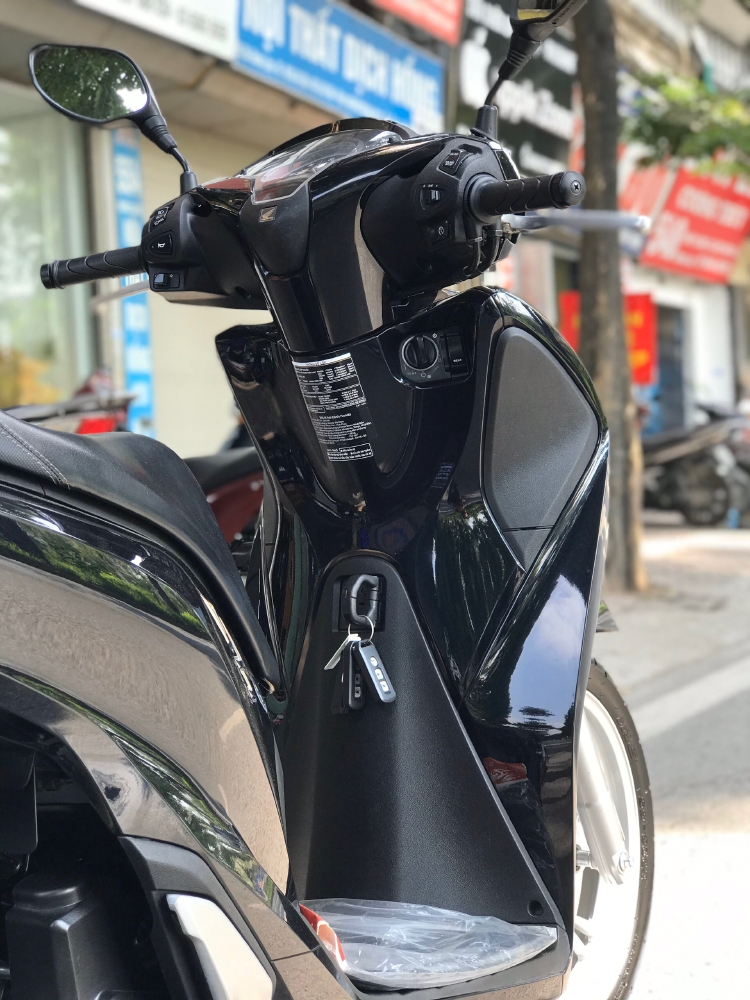 Cần bán SH Việt 150 ABS cuối 2018 màu Đen biển Vip