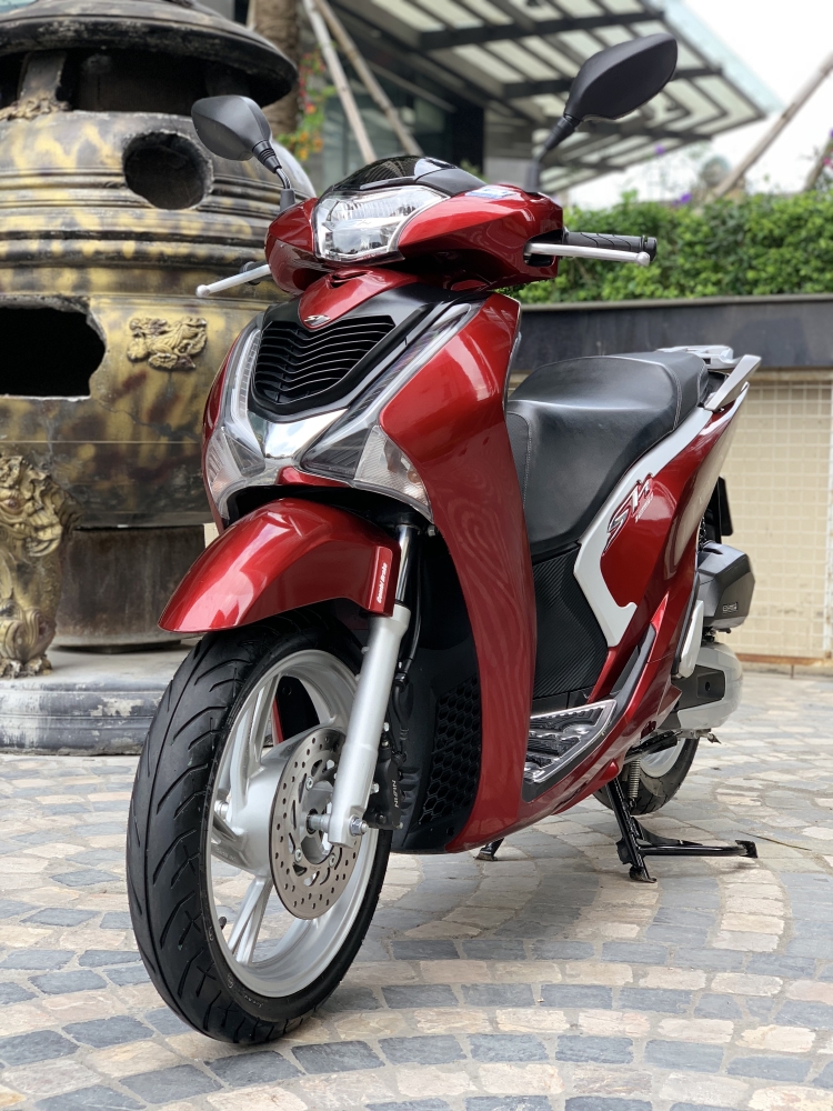 Cần bán SH Việt 125 CBS 2018 màu đỏ- Biển thần tài nhỏ cực Vip