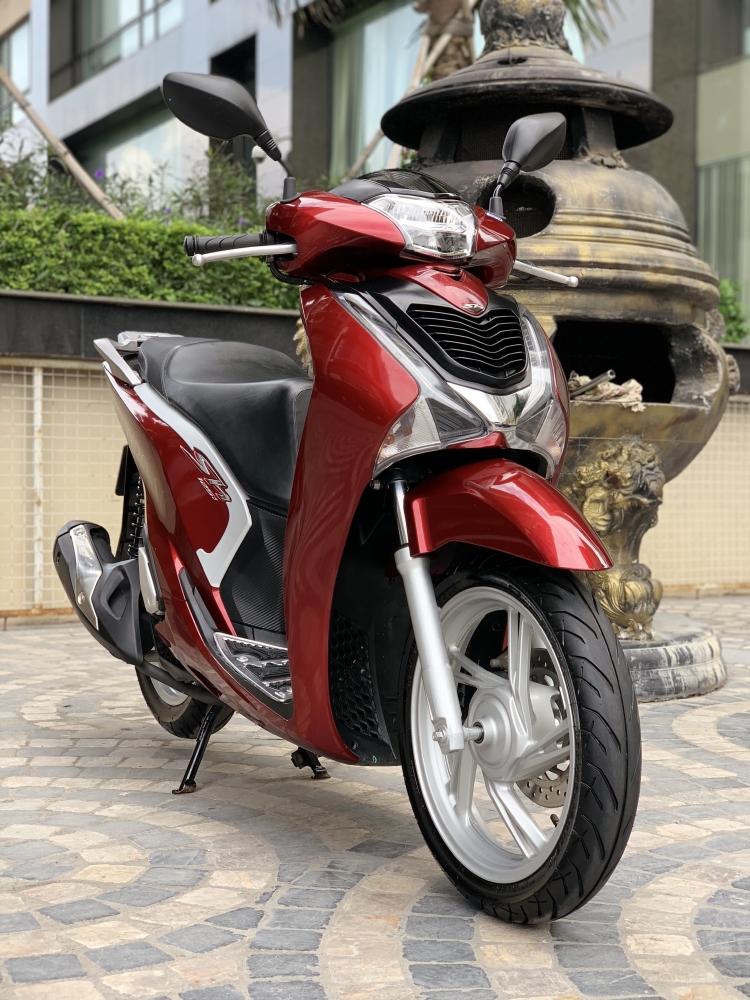 Cần bán SH Việt 125 CBS 2018 màu đỏ- Biển thần tài nhỏ cực Vip