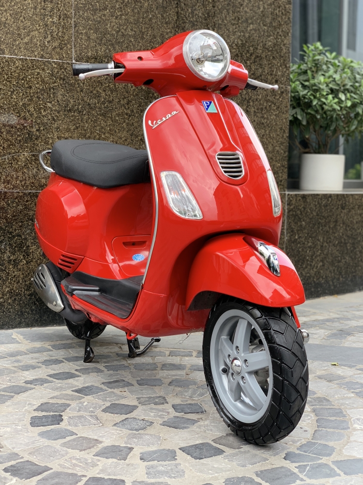 Cần bán LX 3Vie 2014 màu Đỏ đẹp miễn chê