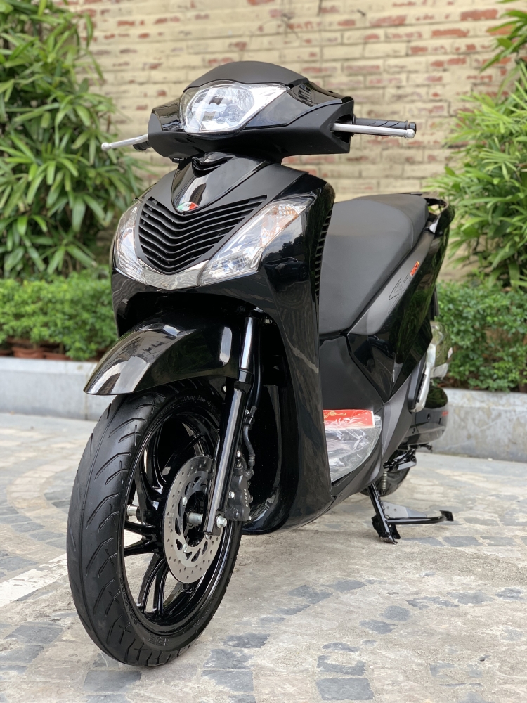 Cần bán SH Việt 150 Full nhập 2016 màu Đen cực đẹp