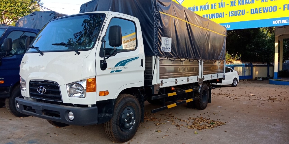 Bán xe tải Hyundai Mighty 7 tấn đủ thùng hàng, có sẵn xe, giao ngay