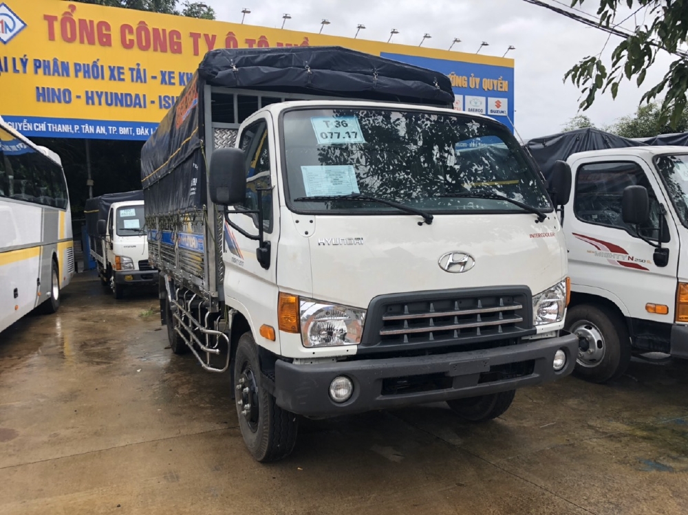 Báo giá xe tải Hyundai Mighty 2017 thùng mui bạt tải trọng 8 tấn, hỗ trợ trả góp 80%