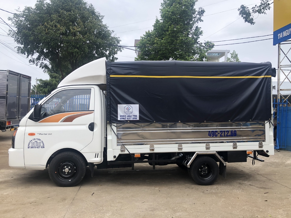 Báo giá xe tải Hyundai H150 thùng mui bạt, hỗ trợ trả góp 80% LS thấp