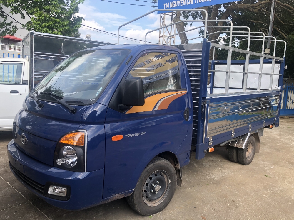 Báo giá xe tải Hyundai H150 thùng mui bạt, hỗ trợ trả góp 80% LS thấp