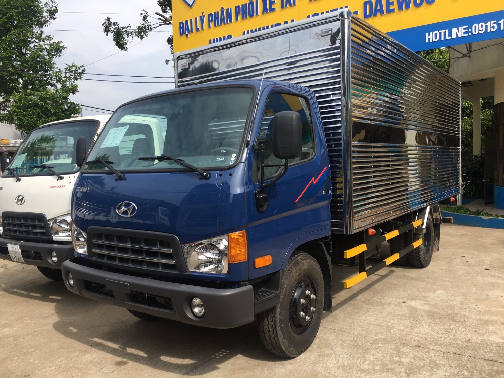 Báo giá xe tải Hyundai Mighty 2017 tải trọng 8 tấn thùng kín, sẵn xe, giao ngay