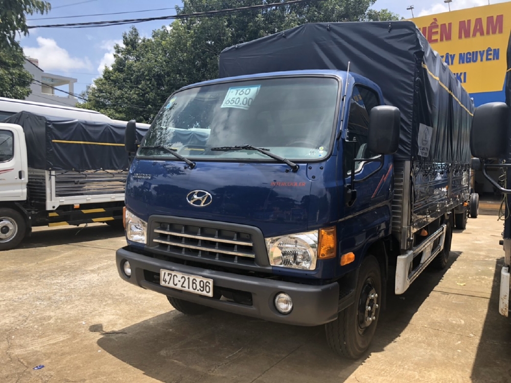 Báo giá xe tải Hyundai Mighty 2017 thùng mui bạt tải trọng 8 tấn, hỗ trợ trả góp 80%