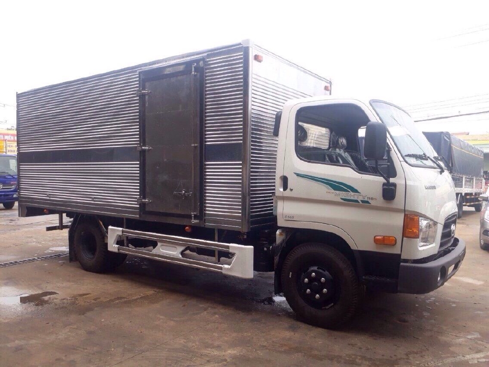 Bán xe tải Hyundai 110SP 7 tấn thùng kín, chỉ 200 triệu nhận xe ngay