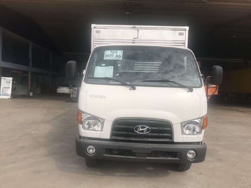 Bán xe tải Hyundai 110SP 7 tấn thùng kín, chỉ 200 triệu nhận xe ngay