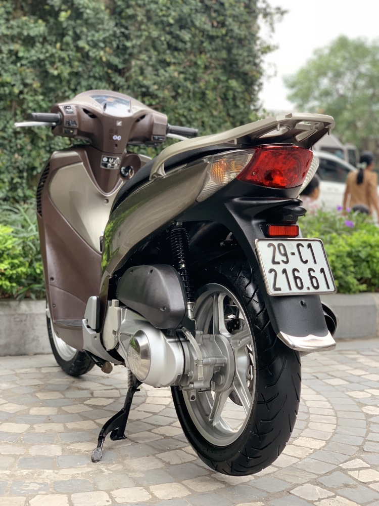Cần bán Siêu phẩm SH Nhập 125 cuối 2012 màu Sâmpanh- Biển vip