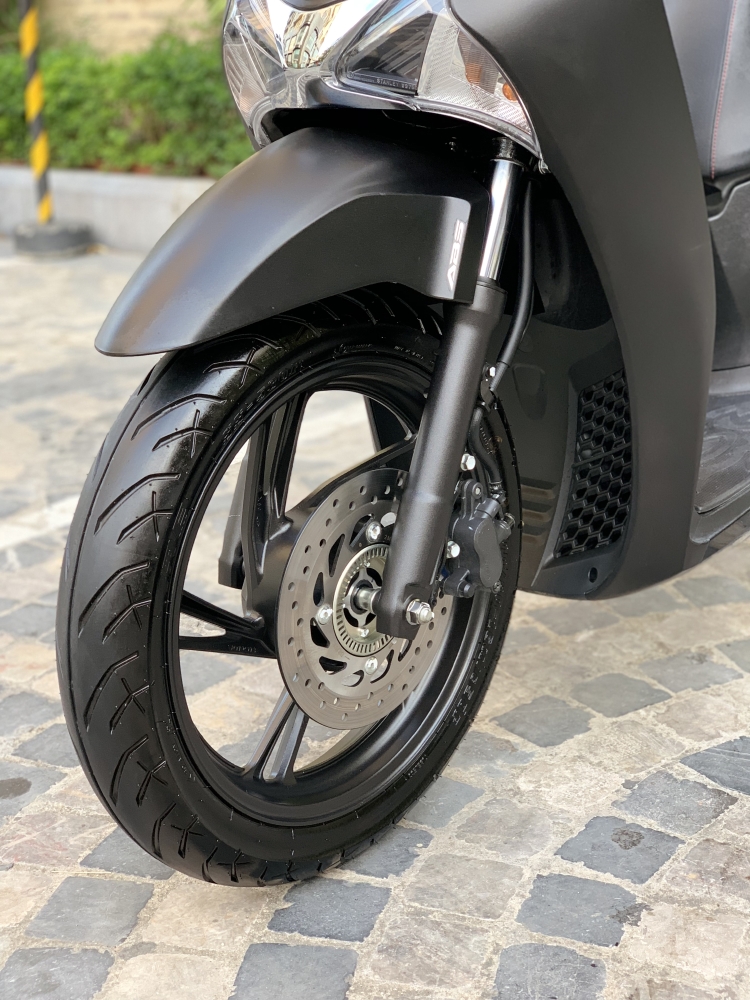 Cần bán SH Việt 150 ABS 2019 đen nhân cao cấp chạy 1000km như mới