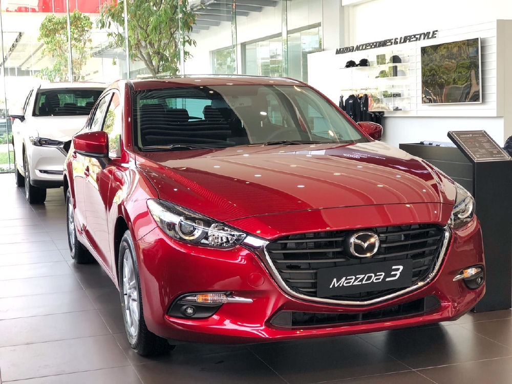 Mazda 3 sedan giảm giá cực lớn, khuyến mãi sock