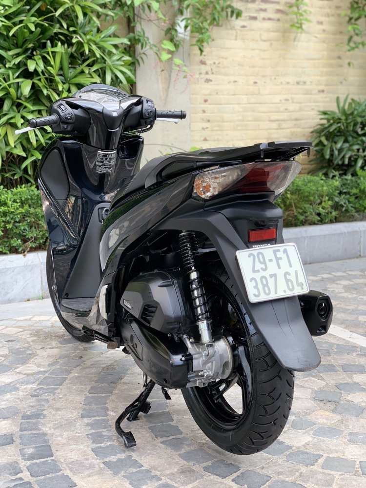Cần bán SH Việt 150 CBS 2017 màu Đen cực đẹp