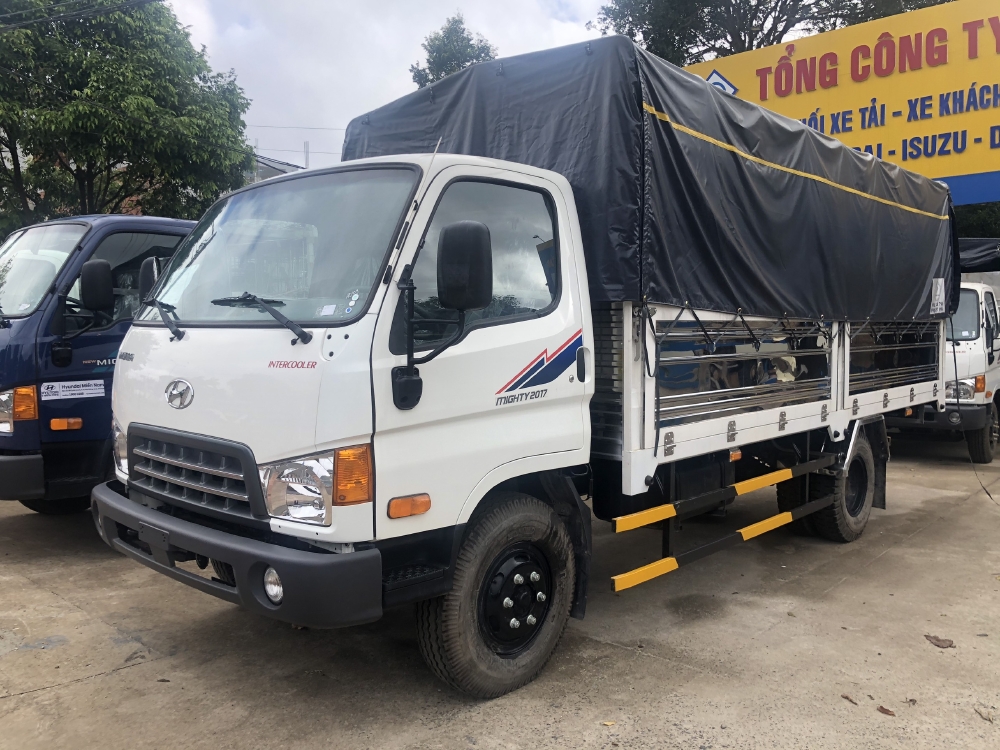 Báo giá xe tải Hyundai Mighty 2017 ga cơ 8 tấn thùng mui bạt - Chỉ 200Tr giao xe ngay