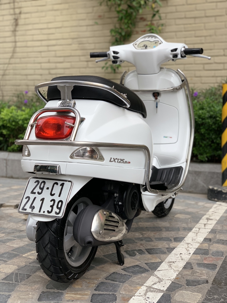 Cần bán LX 3Vie 2014 màu trắng cực chất