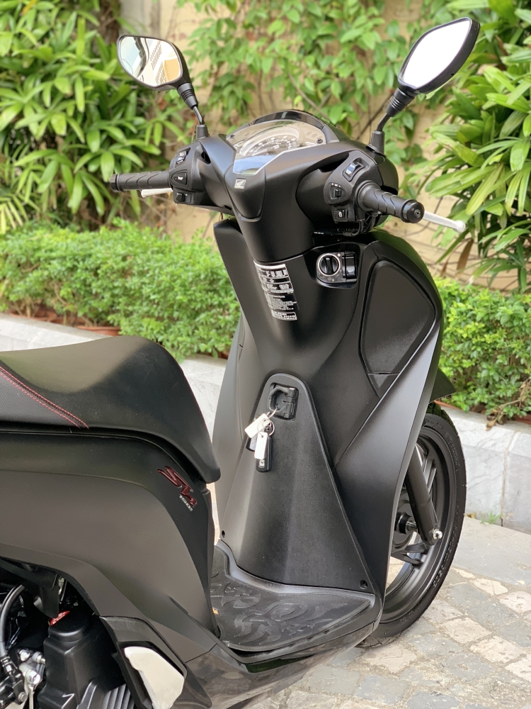 Cần bán SH Việt 150 ABS 2019 đen nhân cao cấp chạy 1000km như mới