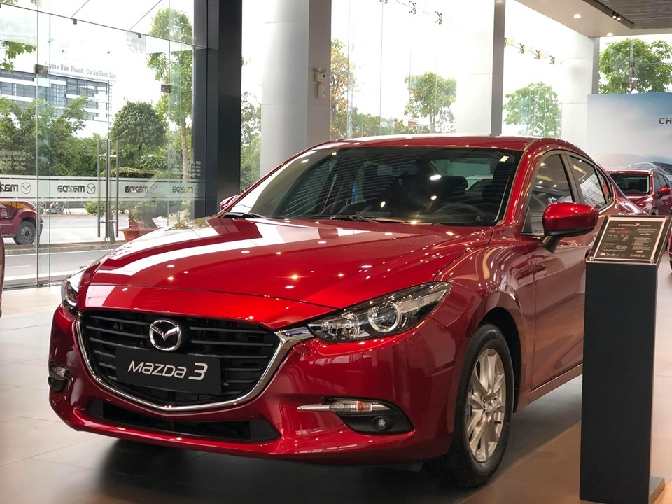 Mazda 3 sedan giảm giá cực lớn, khuyến mãi sock