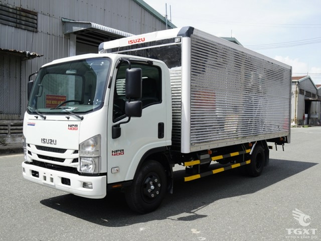 Xe tải Isuzu 8 tấn FVR900 Thùng Dài 9M7