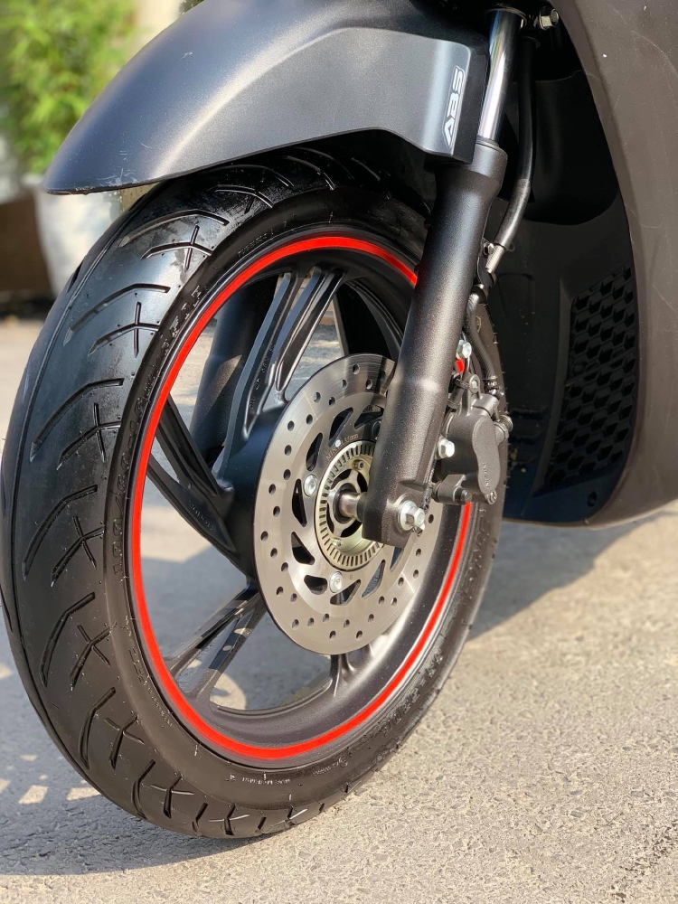 Cần bán SH Việt 150 ABS 2019 màu Đen mờ cực mới