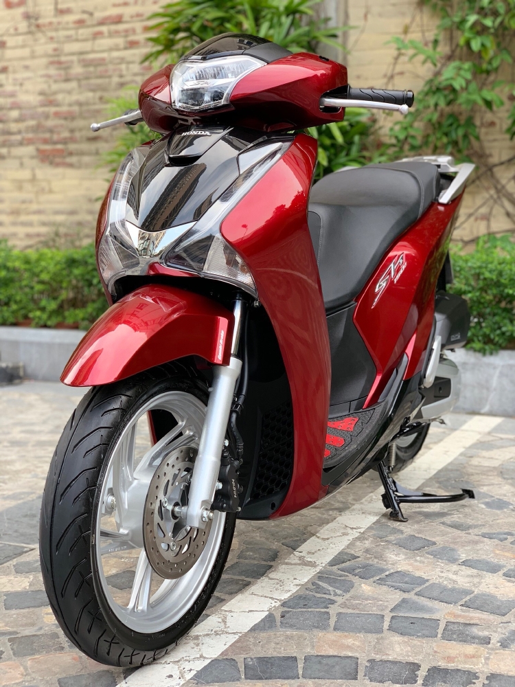 Cần bán SH Việt 125 CBS 10/2019 màu Đỏ chạy chuẩn 800km