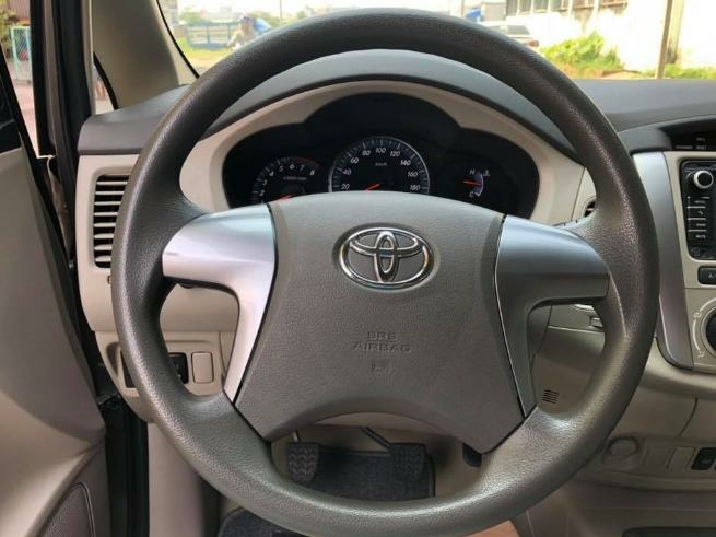 Bán xe Toyota Innova 2016