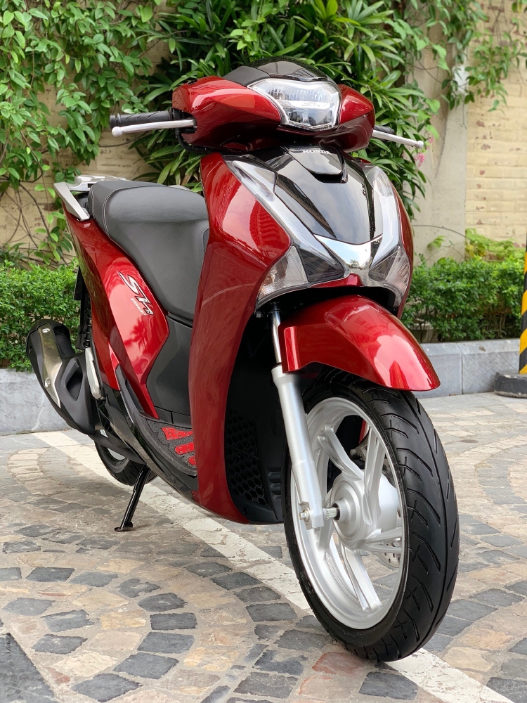 Cần bán SH Việt 125 CBS 10/2019 màu Đỏ chạy chuẩn 800km