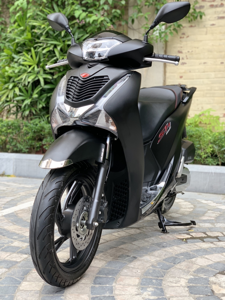 Cần bán SH Việt 150 ABS 2019 đen mờ đẹp miễn chê