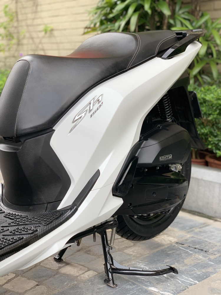 Cần bán SH Việt 150 ABS 2018 màu Trắng -Biển phố Vip