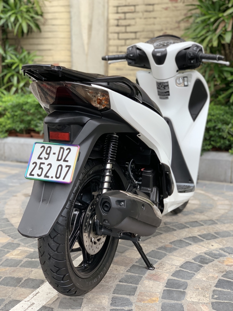 Cần bán SH Việt 150 ABS 2018 màu Trắng -Biển phố Vip