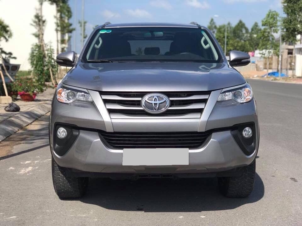 Bán gấp Toyota Fortuner 2018